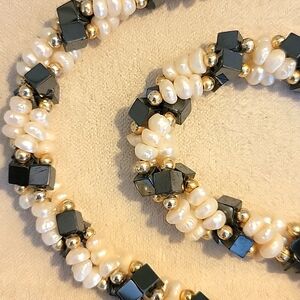 Pearl and Black Bead Rope Necklace